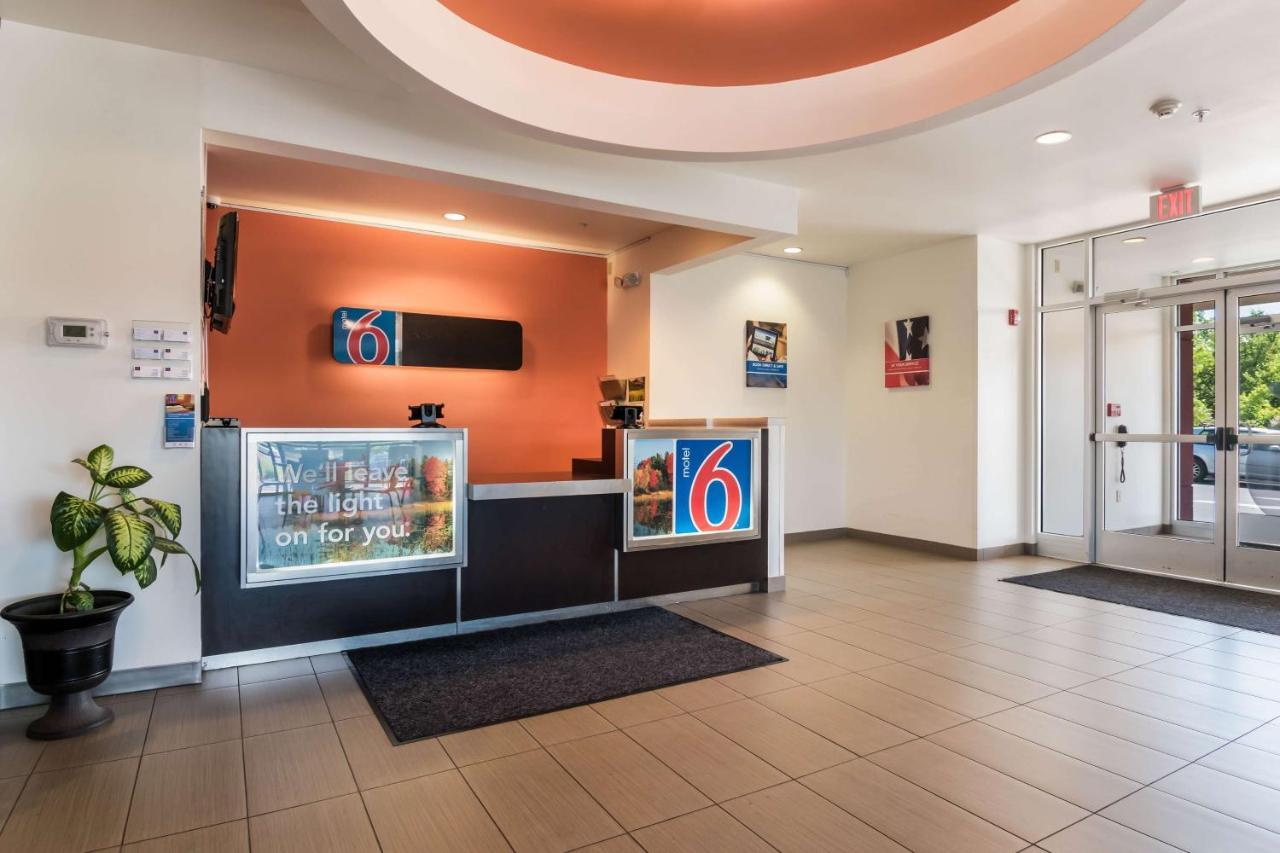 Motel 6 Wilkes Barre Arena Exterior photo