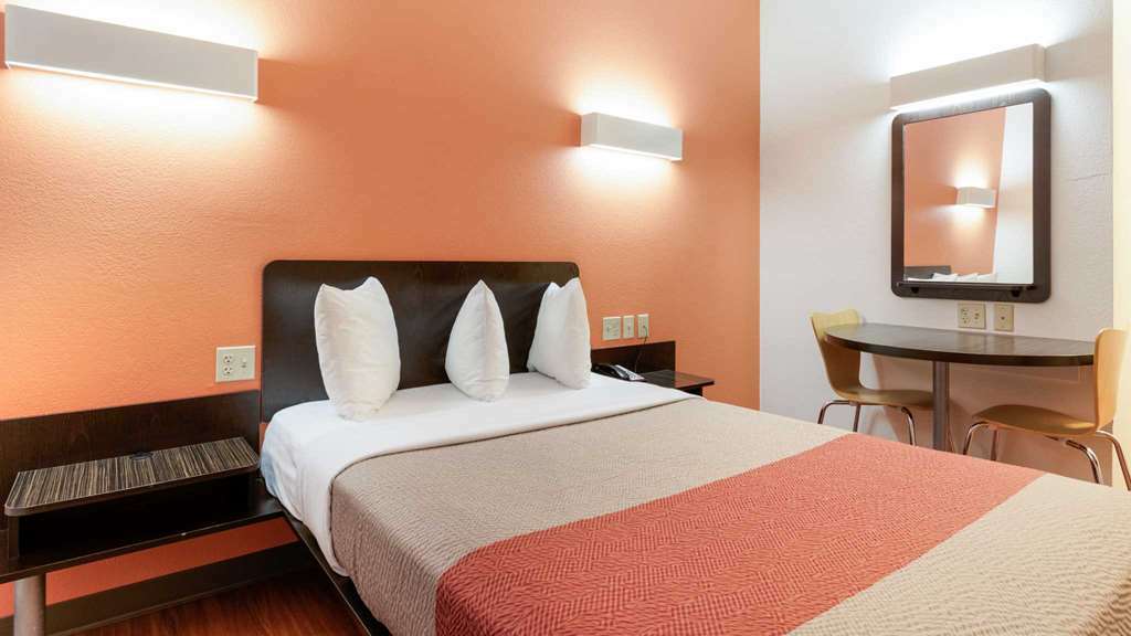 Motel 6 Wilkes Barre Arena Room photo